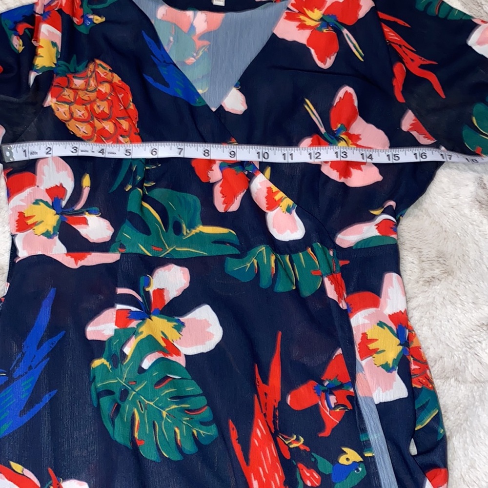 Hayden Los Angeles navy tropical floral bird wrap midi dress NWOT size Medium - Picture 10 of 13